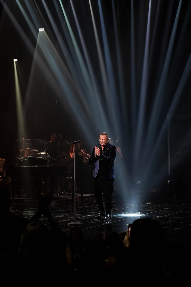 Αντώνης Ρέμος