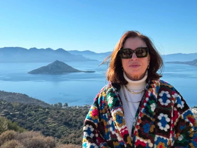 Χάρις Αλεξίου