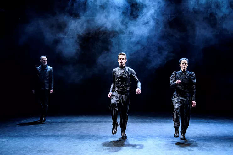 Μικροί πυροβολισμοί μέσα στη νύχτα