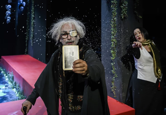 Τουραντό – Η γυναίκα που μισούσε τους άντρες