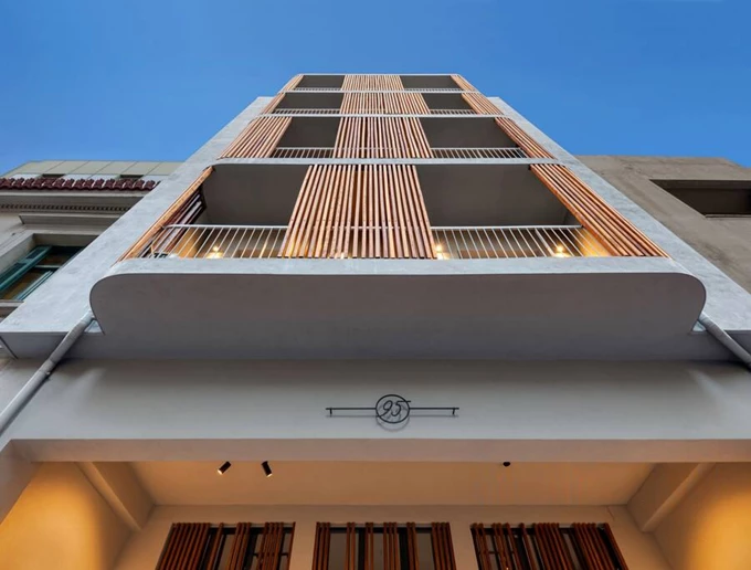 Curtains, If-Untitled στα Εξάρχεια 3