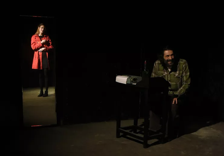 Charles Bukowski: Η αγάπη είναι ένας σκύλος από την κόλαση