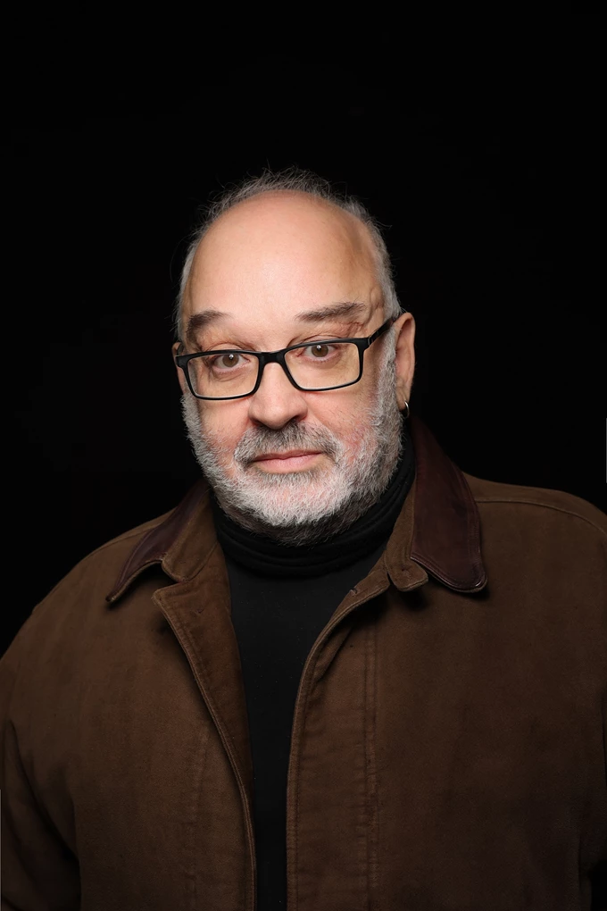 Γιώργος Μουκίδης