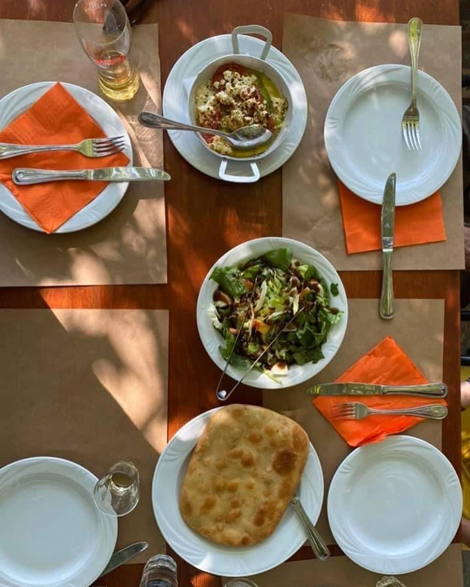 Το Στέκι των Δειπνοσοφιστών