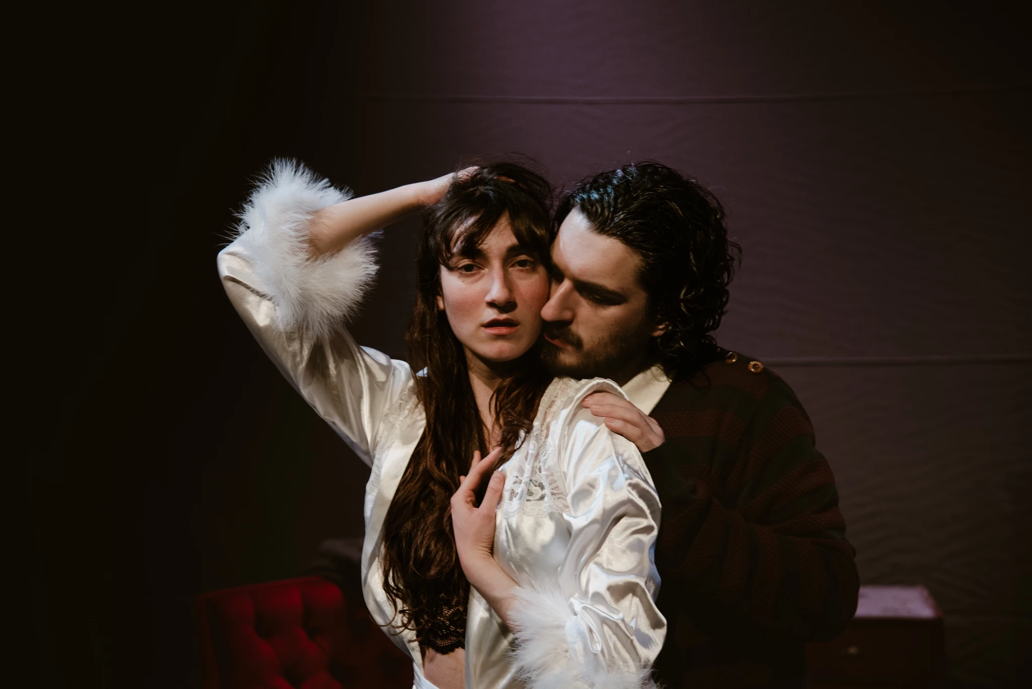 Το ξενοδοχείο η νύχτα που πέφτει