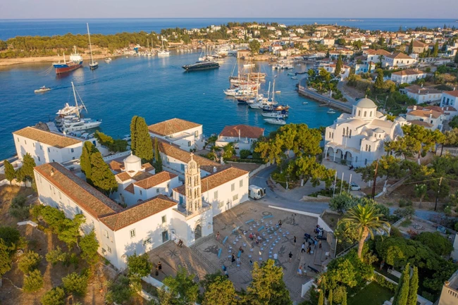 Διεθνής Θερινή Μουσική Ακαδημία της Αναργυρείου και Κοργιαλενείου Σχολής Σπετσών