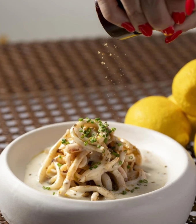 Η μακαρονάδα με αυγοτάραχο στο Ιώδιο