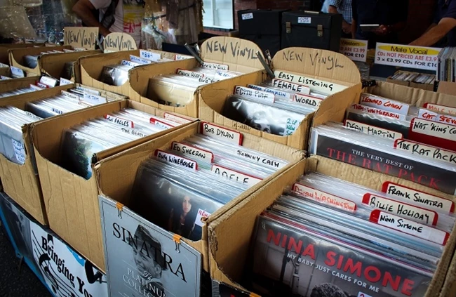 Vinyl Market