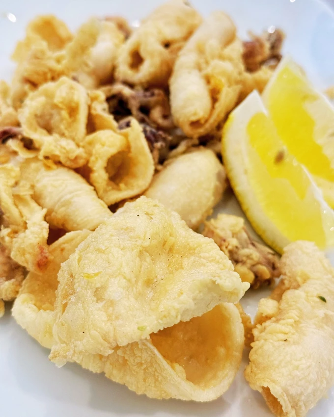 Η ταβέρνα Δελφίνι στη Σύρο 112