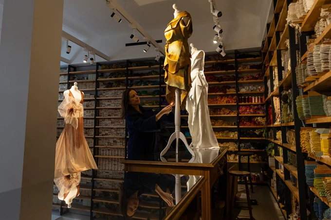 Νημάτων ένδυμα Denise Eleftheriou