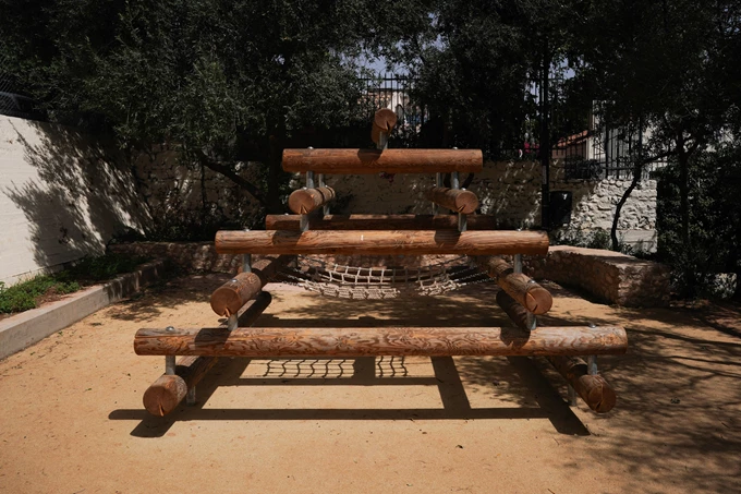 παιδική χαρά Ακρόπολη