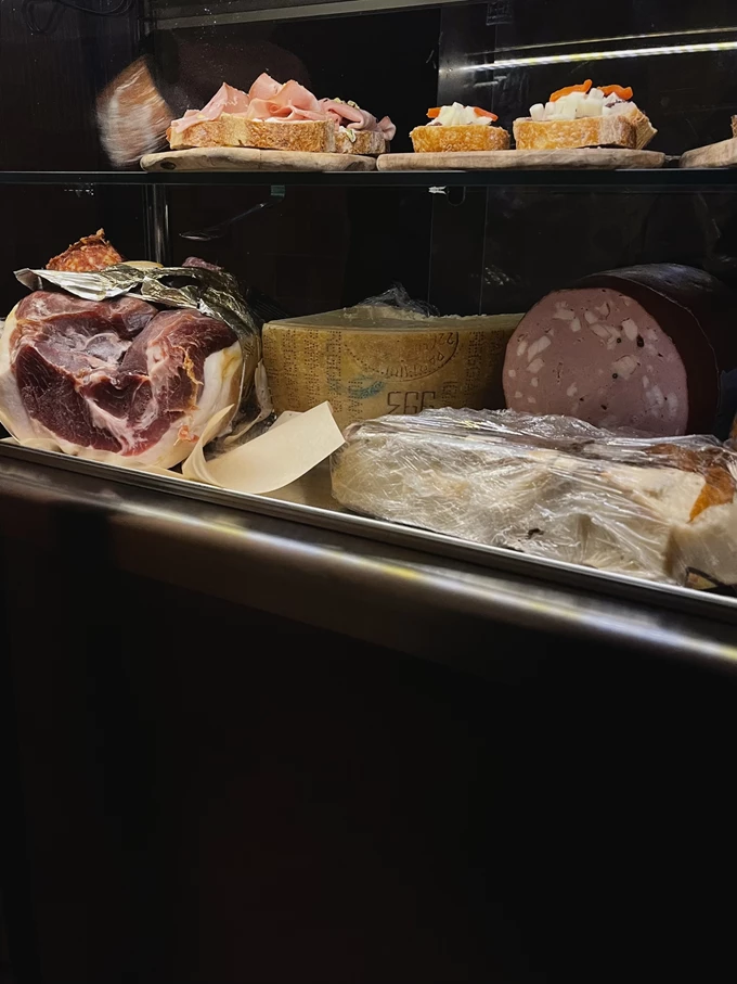 Η νέα spritzeρία Προφήτης στο Παγκράτι 8