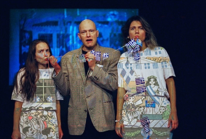 Paradise ή μια ιστοριούλα χωρίς καμία τραγικότητα