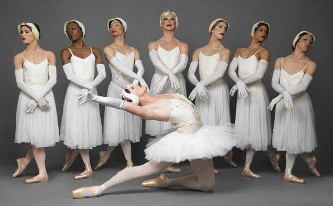BALLETS TROCKADERO 2024