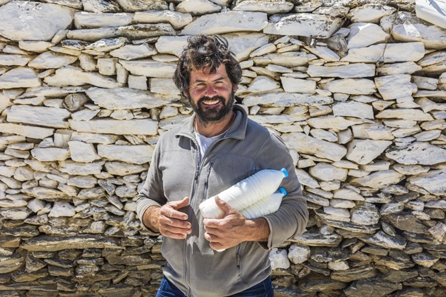 Σχοινούσα Νίκος