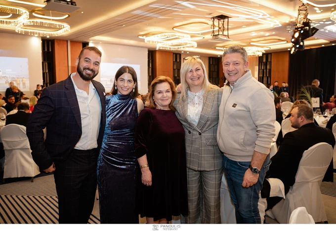 Χρυσοί Σκούφοι