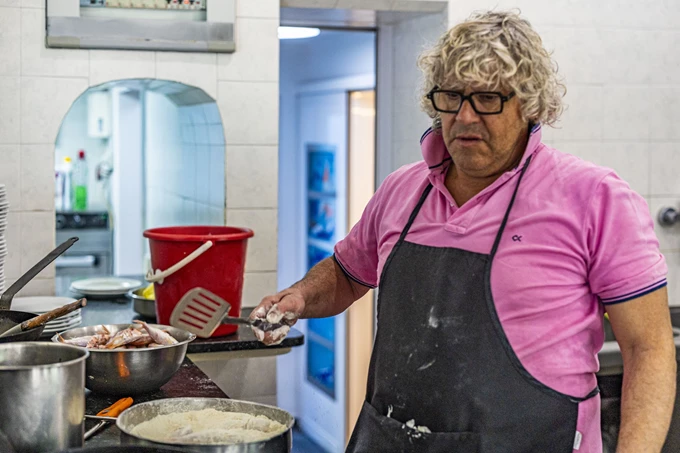 Η ψαροταβέρνα Μαργαρώ στον Πειραιά 8