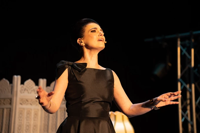 Φωτεινή Δάρρα