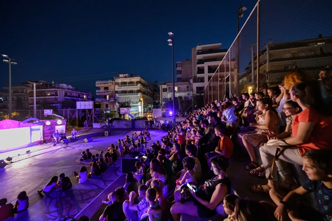 Όλη η Αθήνα μία Σκηνή