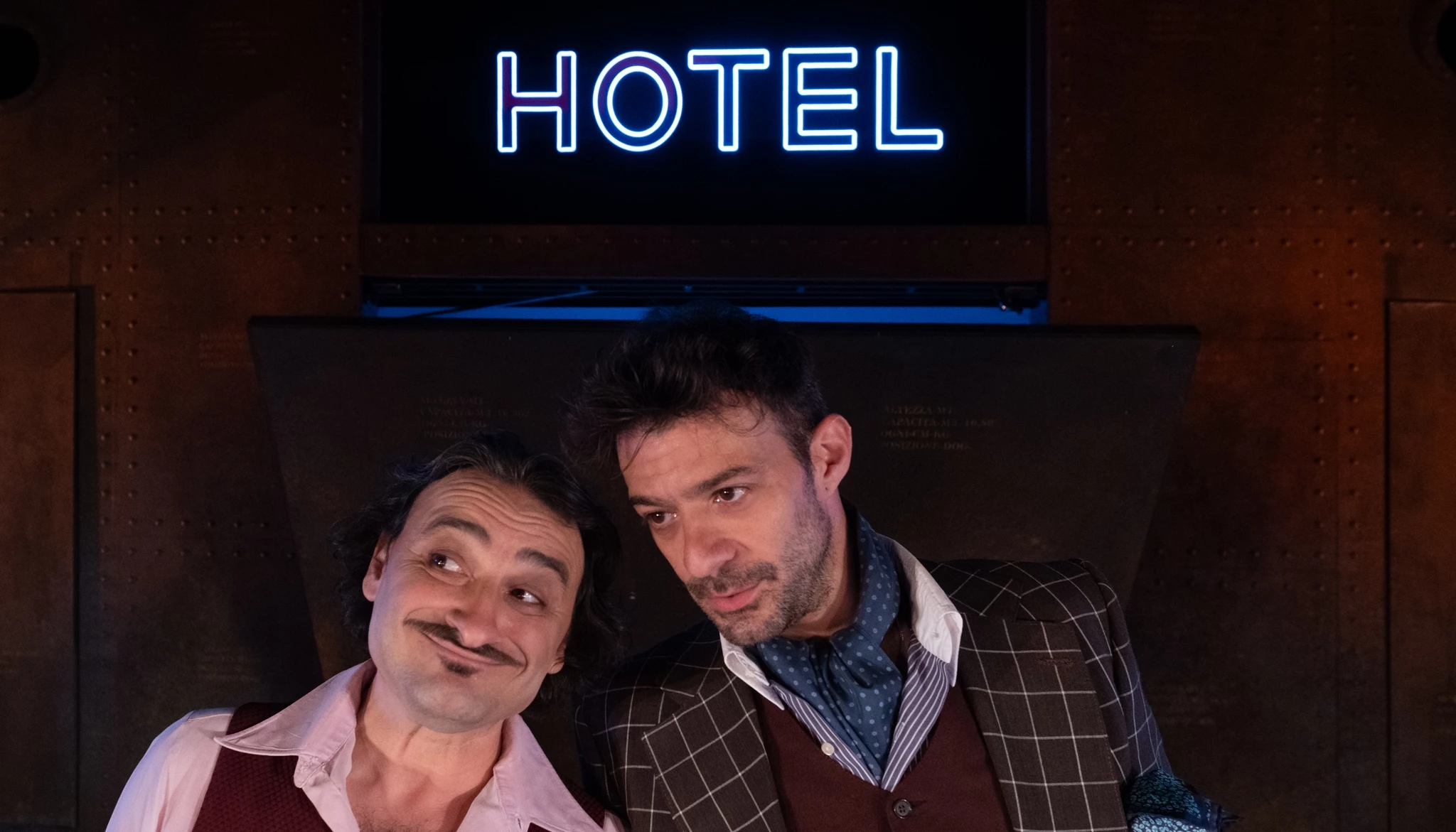 Πες μου πού είσαι διακοπές να σου πω ποια θεατρική παράσταση να δεις