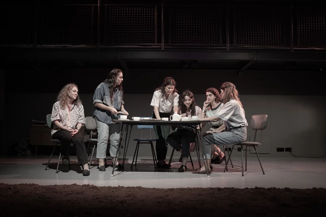 Μαγδαλένα Ζήρα Οι γυναίκες επιστρέφουν