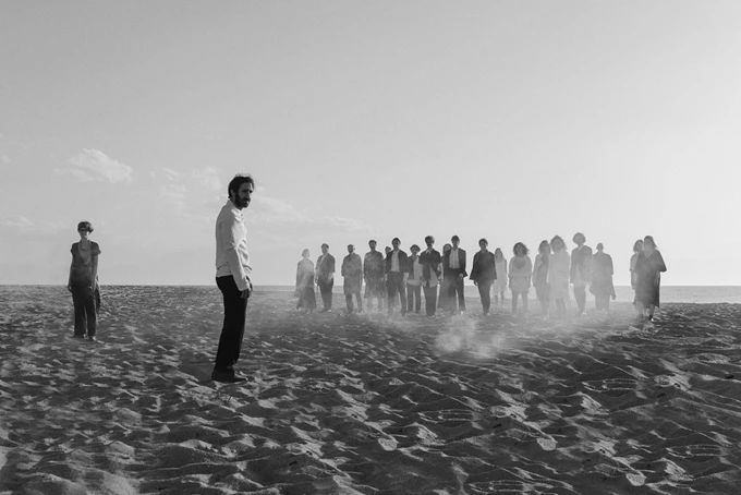 ζ – η – θ Ο ξένος