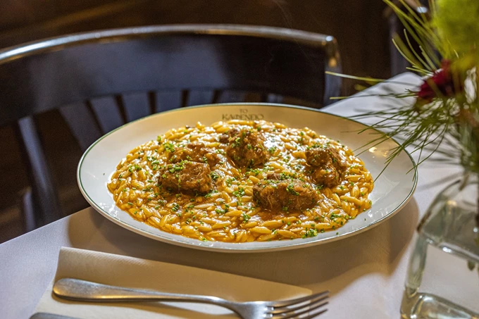 Το Καφενείο 1987 στο Κολωνάκι 13