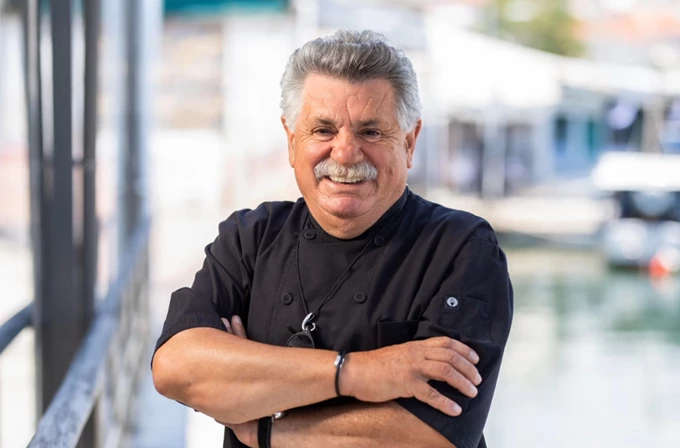 Ο Λευτέρης Λαζάρου στο Porto Carras