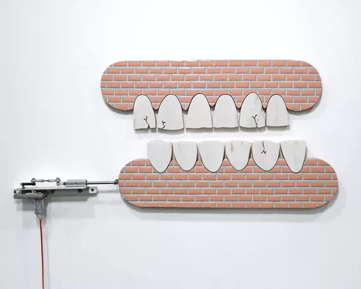 Ally Rosenberg, "Death Creeps in Through the Gums". Ceramic tiles, marble, grout, pigment, linear actuator mechanism 50 x 75 x 5 cm, 2024