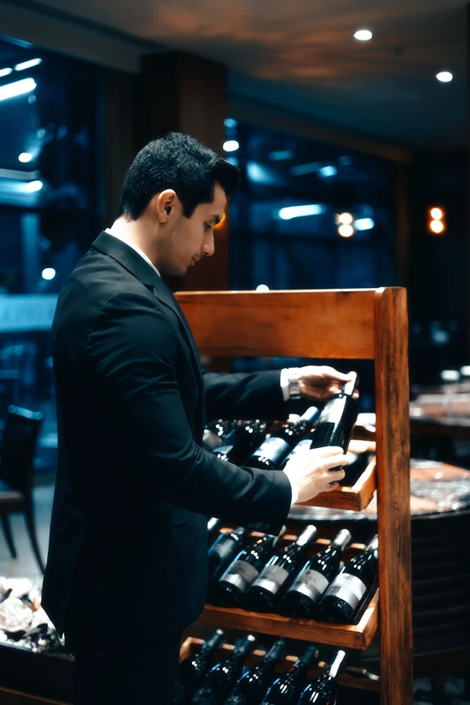 sommelier