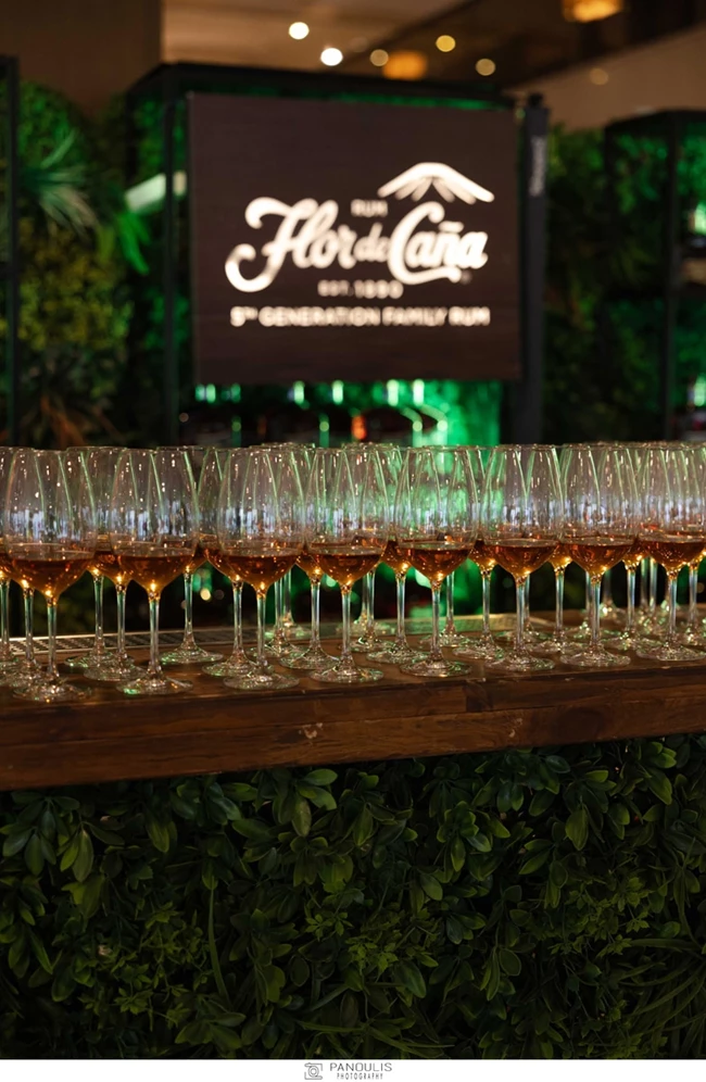 Flor de Caña Χρυσοί Σκούφοι 2024