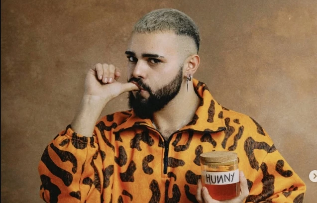 Ποιος είναι ο Akylas που έκανε τους πάντες να ουρλιάζουν 