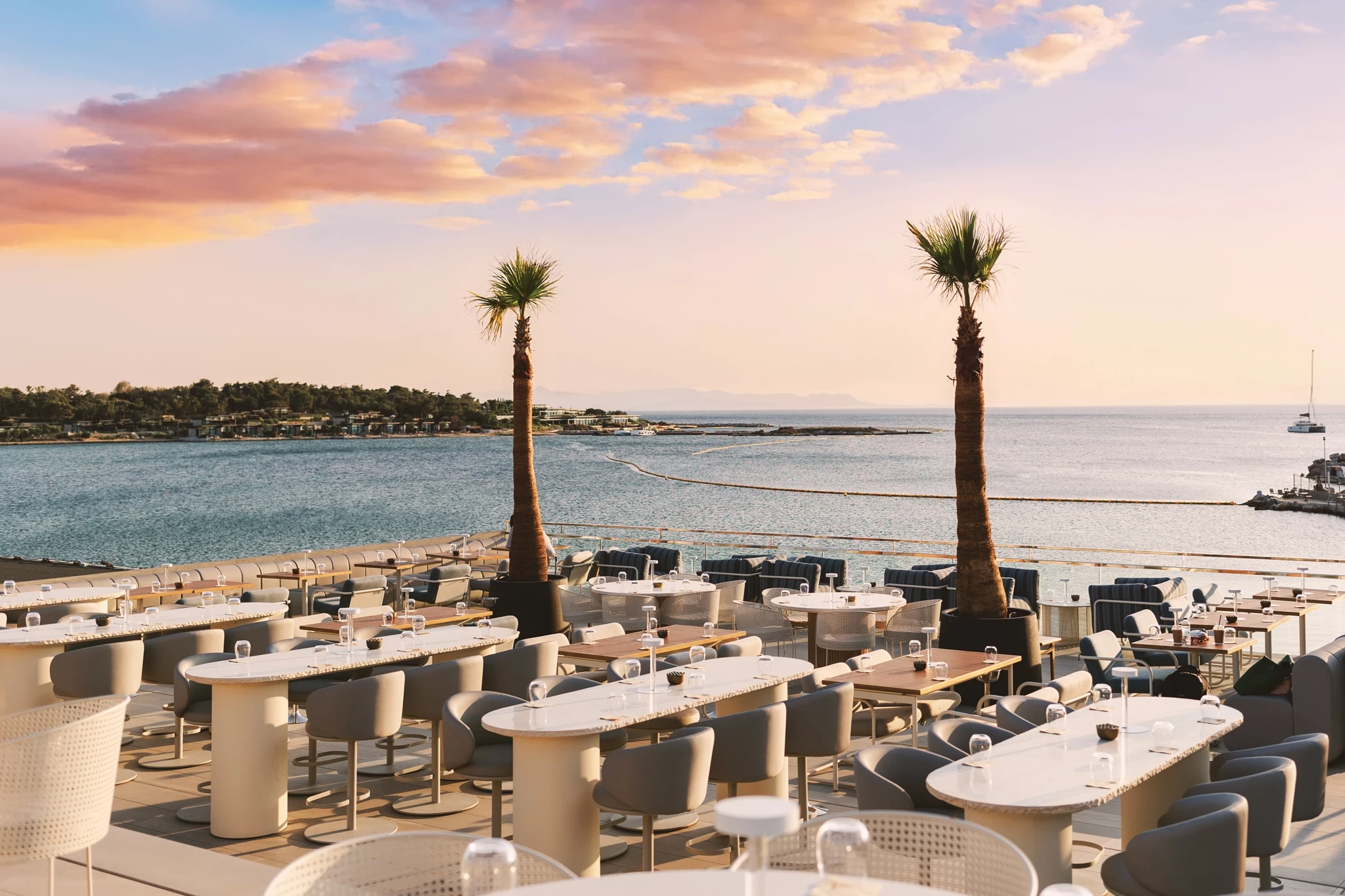 Μία cool ταράτσα στον αστερισμό της Γλυφάδας