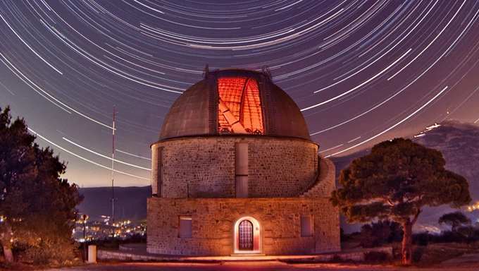 Άστρα