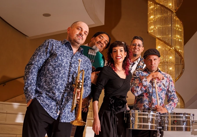 Τα Χριστούγεννα του Καραγκιόζη στην Κούβα