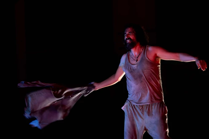 Η Θάλασσα και ο γέρος