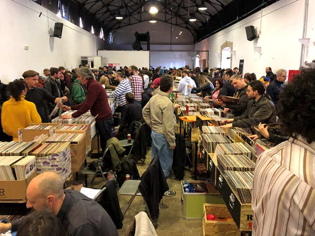 Vinyl Market