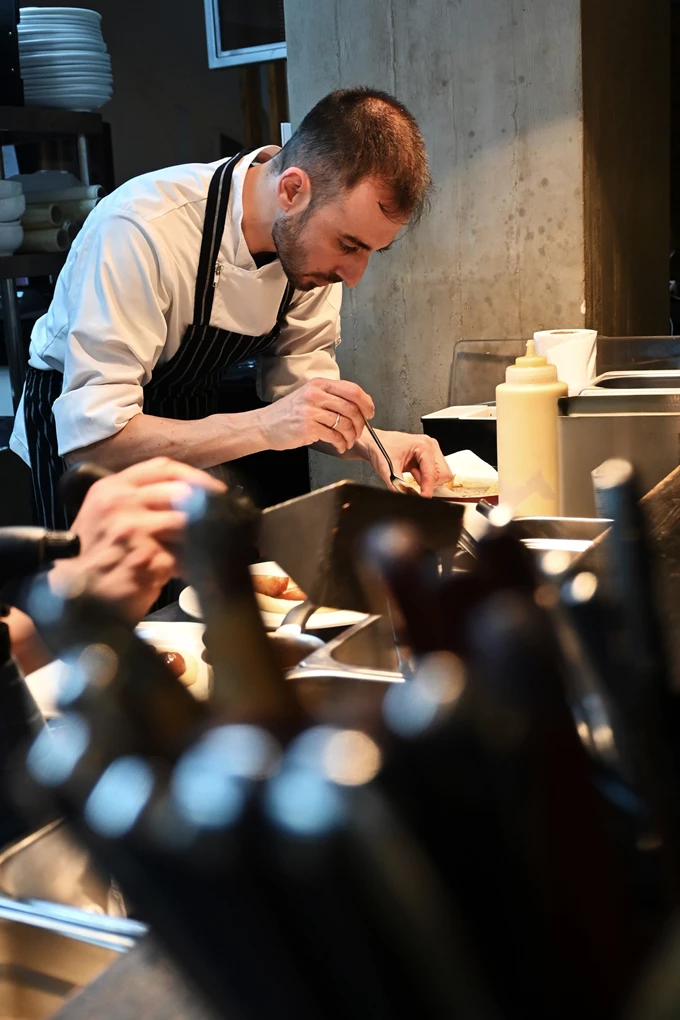 ο σεφ Γιώργος Μποϊδάνης στο Σεράμικο του Κεραμεικού