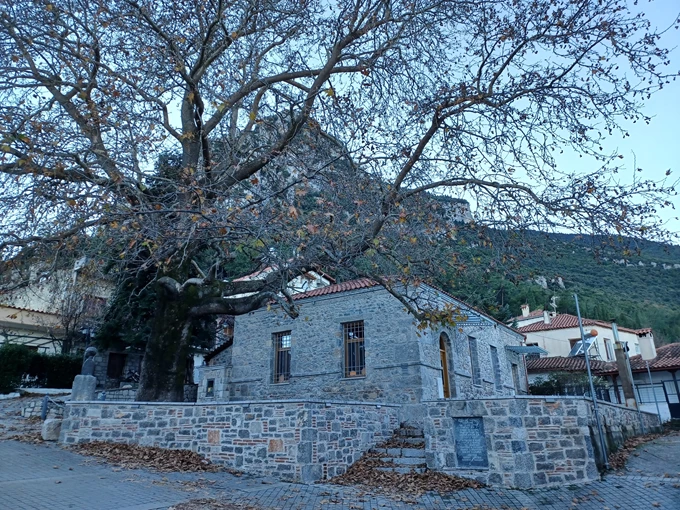 Τιθορέα