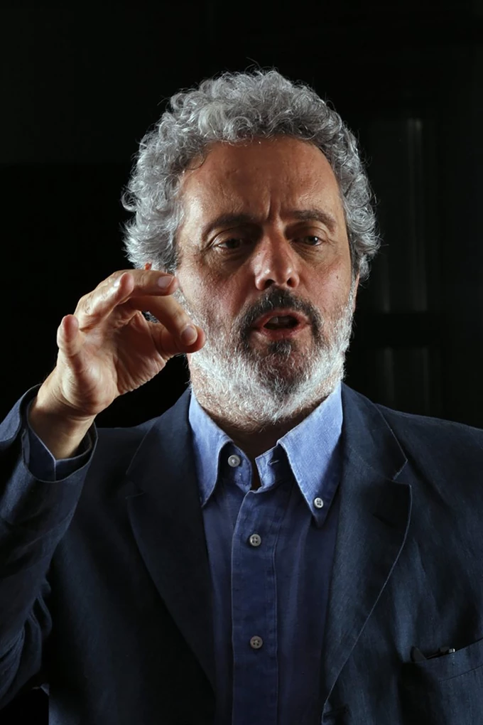 Όσκαρ Νικόλα Πιοβάνι