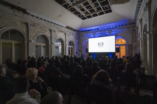 ΖΩΝΗ ΕΝΔΙΑΦΕΡΟΝΤΟΣ