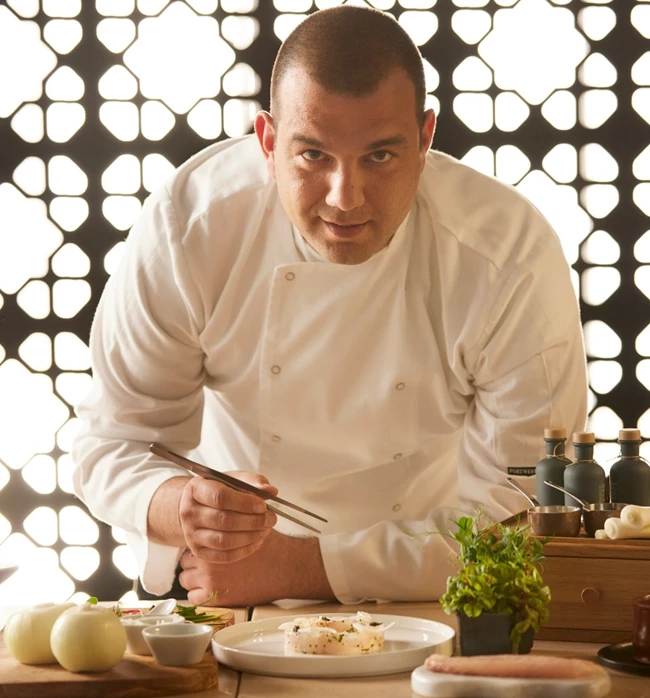 Chef Alos iLIOS