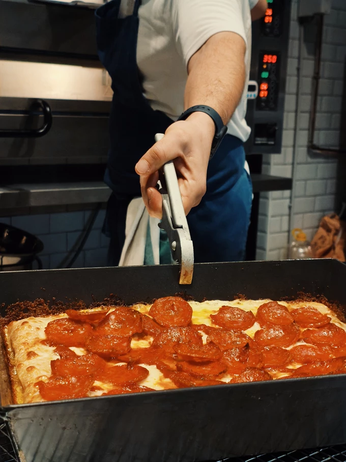 Η νέα πιτσαρία DAM Pizza στο Περιστέρι 2