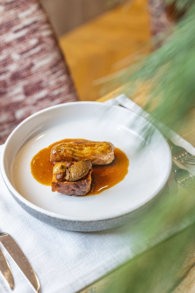 Το εστιατόριο Pomo d’ Oro στο Ark και το Symposio at Ark 11