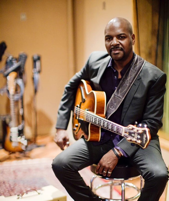 Bobby Broom