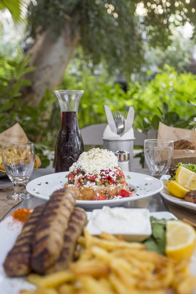 Kalamaki Bar, Κουκάκι, αφιέρωμα κρέας