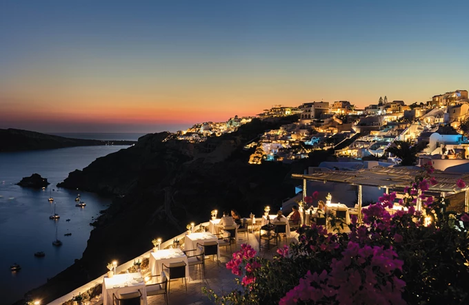 Petra - Canaves Oia Suites Σαντορίνη