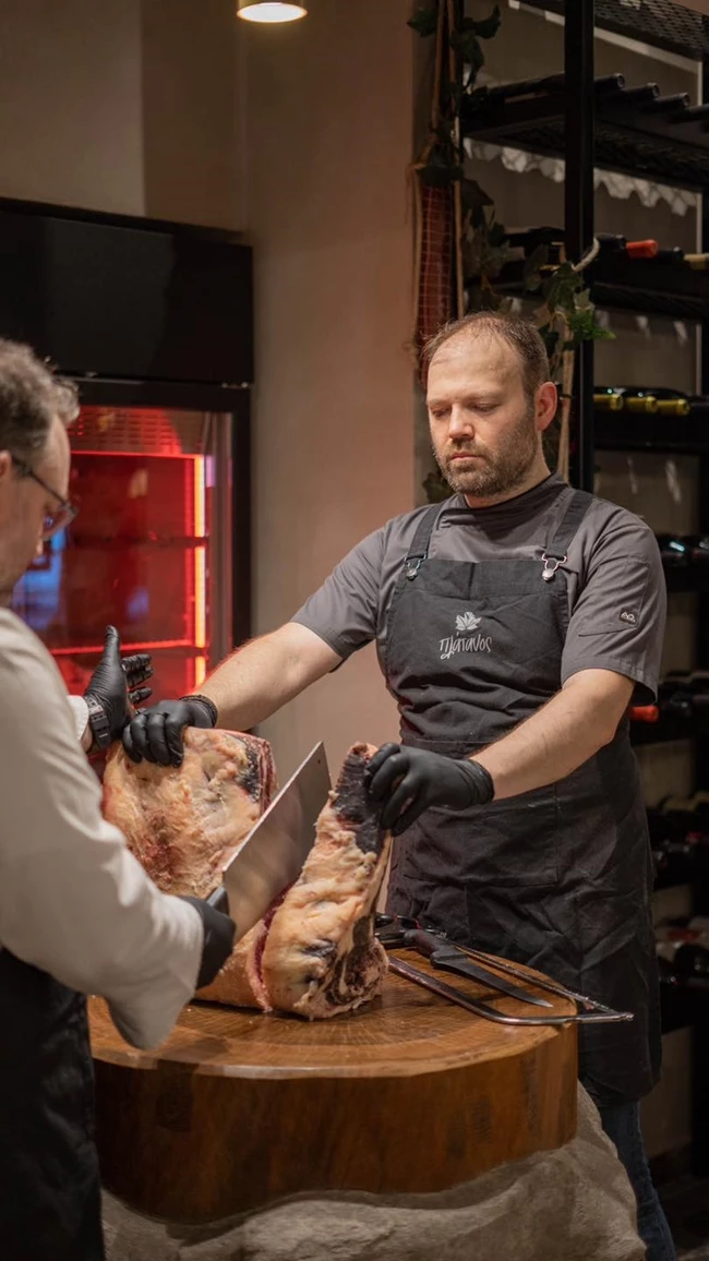 Πλάτανος Καλαμπάκα Θέμης Μπέλλος