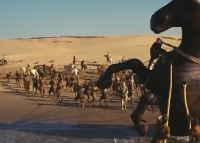 Συναρπαστικά πλάνα και Τράβις Σκοτ στο νέο, επικό, τρέιλερ της 