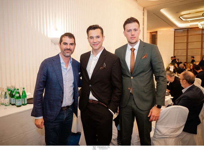 Χρυσοί Σκούφοι